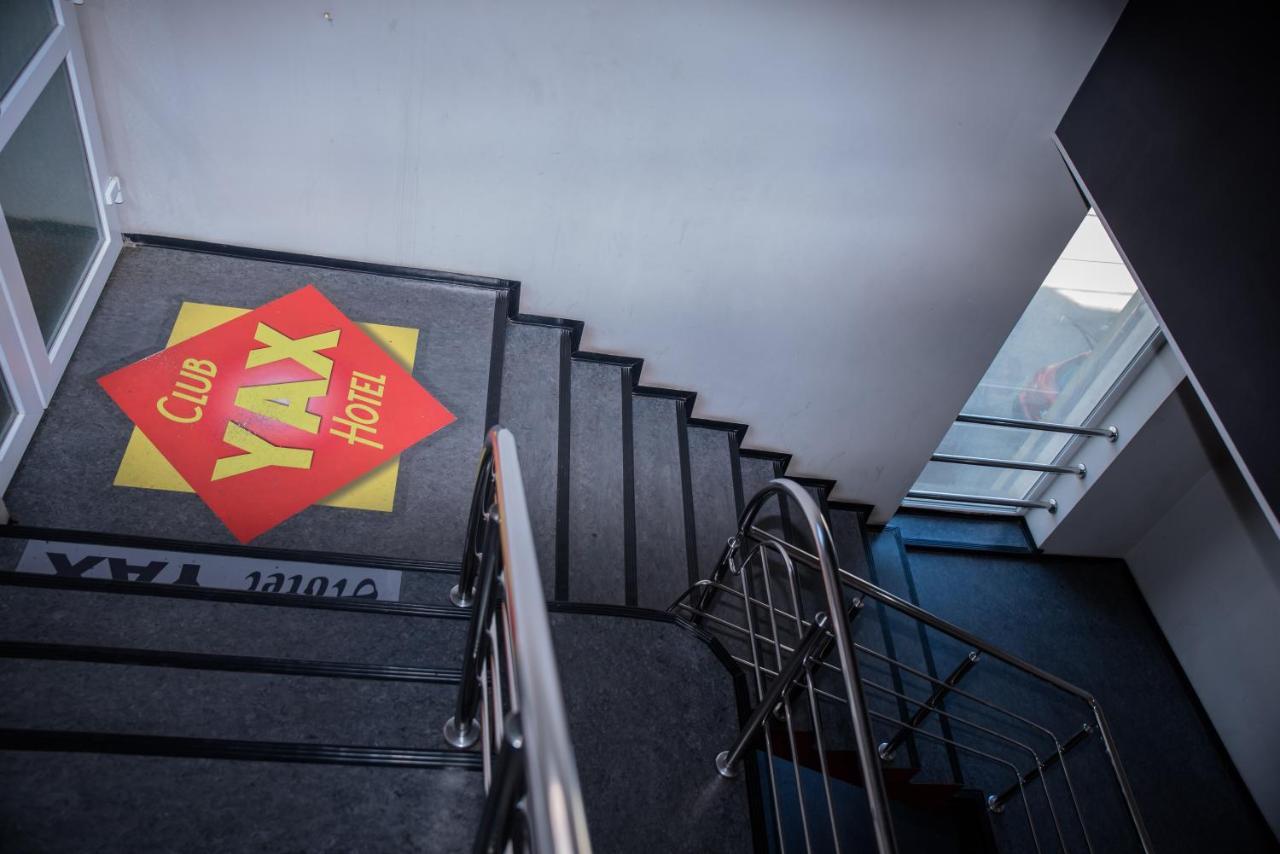 Hotel Yax Cîmpeni Esterno foto