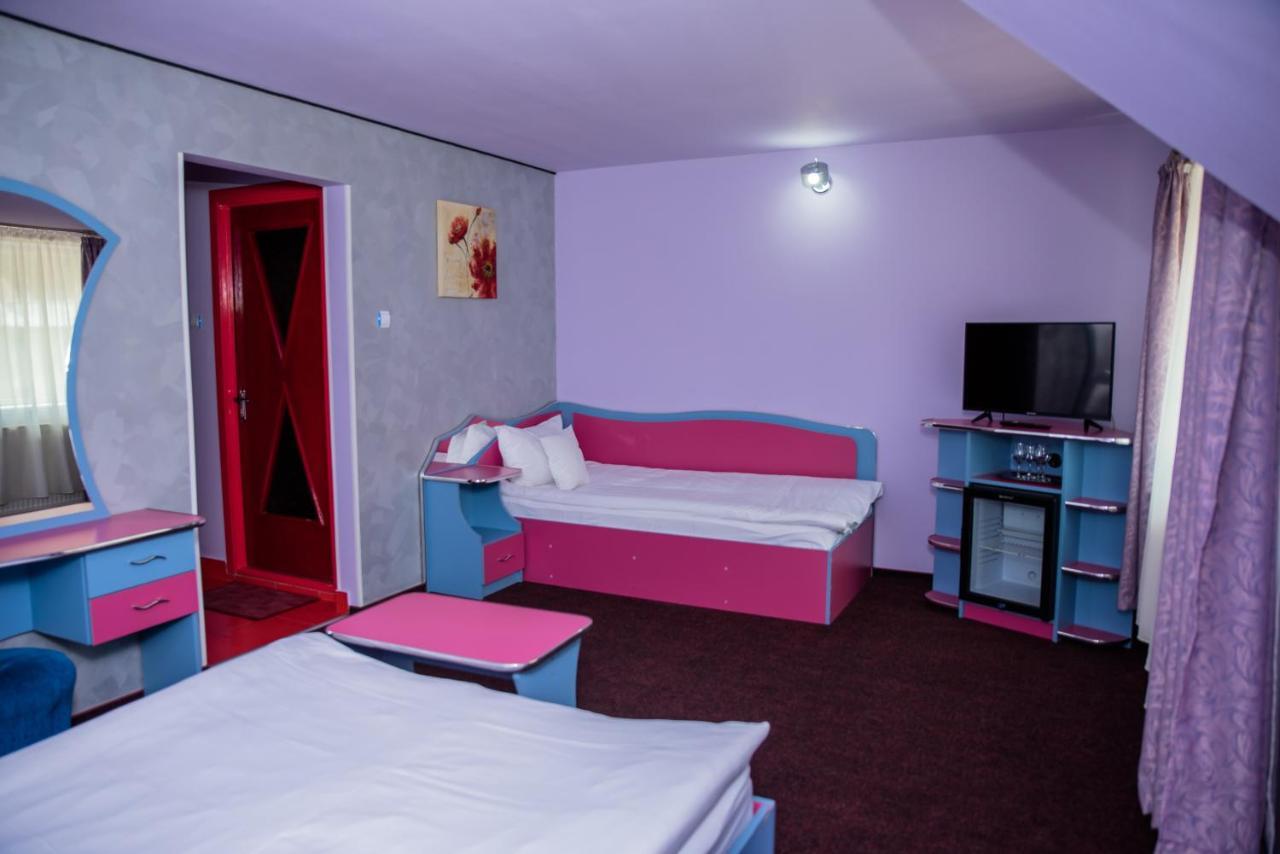 Hotel Yax Cîmpeni Camera foto