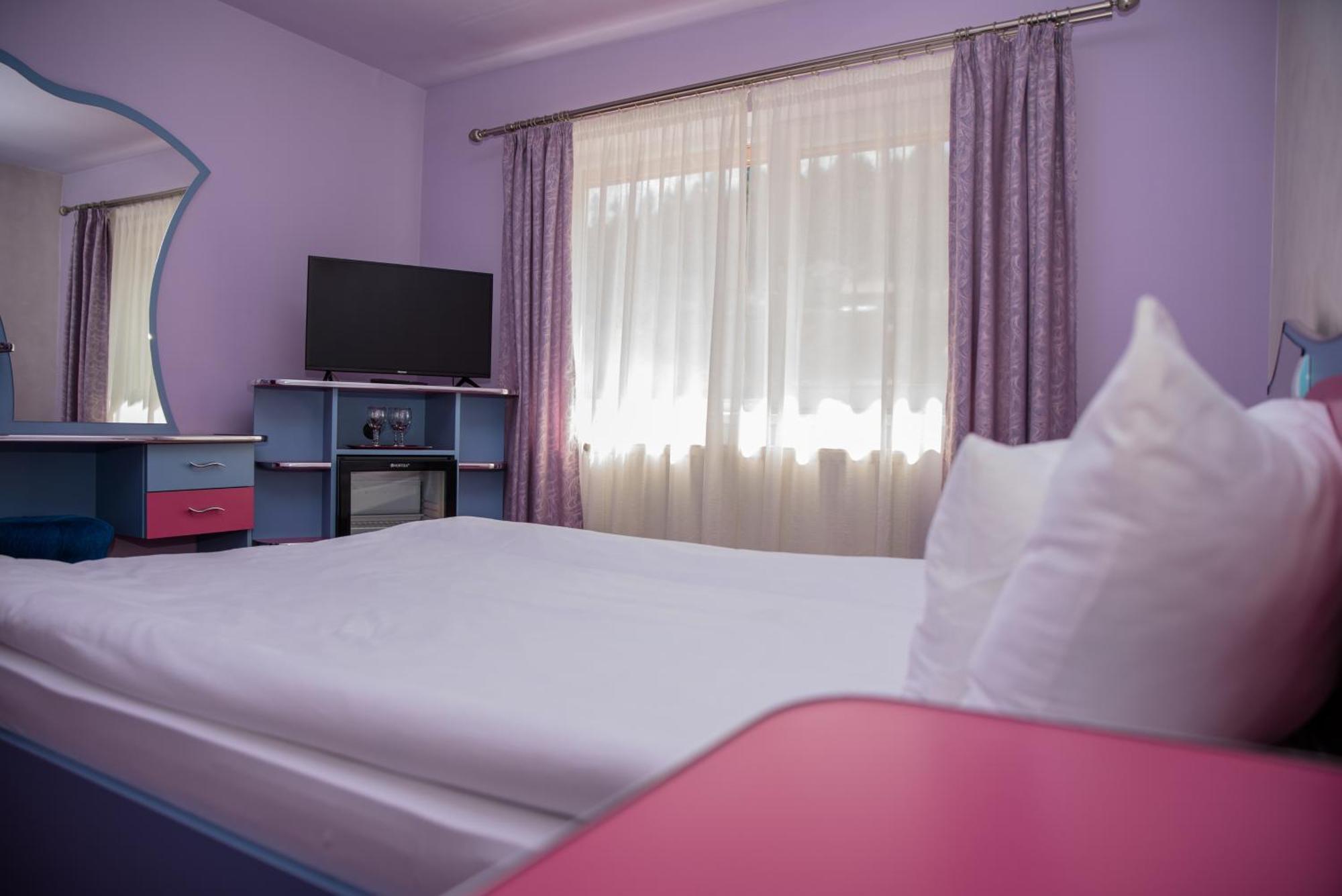 Hotel Yax Cîmpeni Camera foto