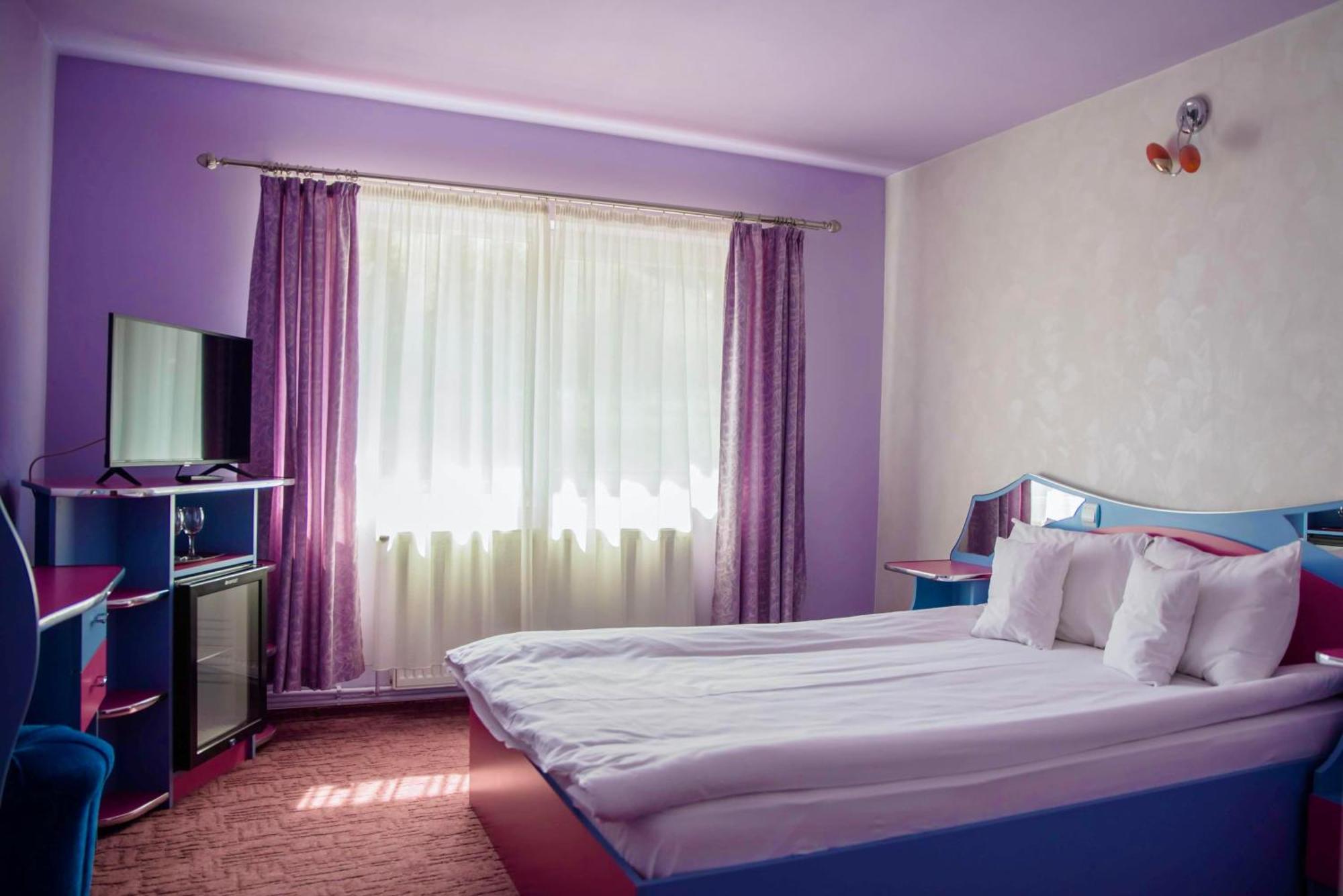 Hotel Yax Cîmpeni Camera foto