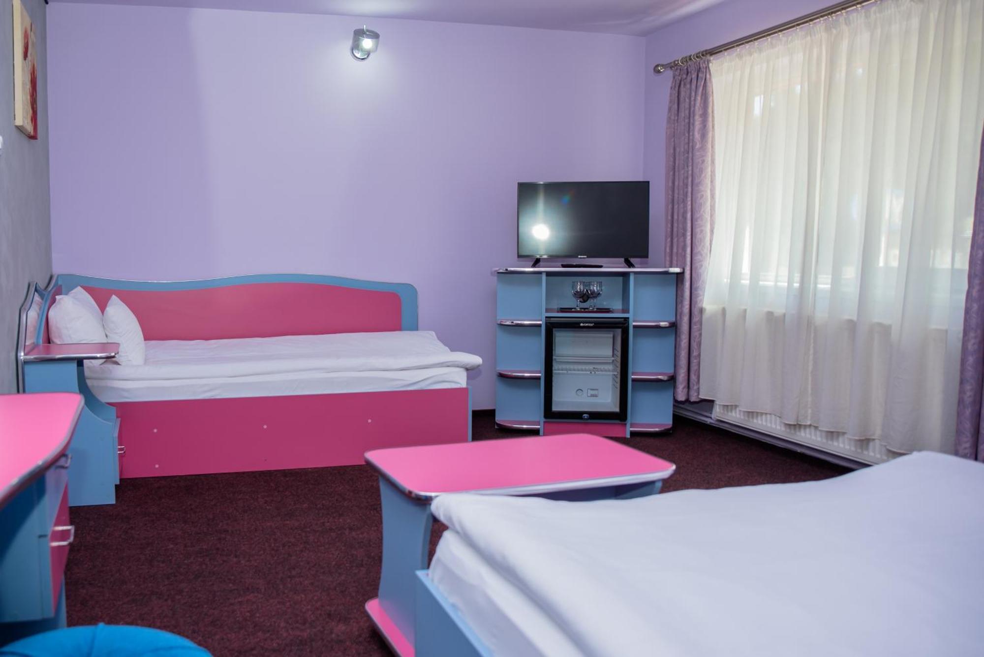 Hotel Yax Cîmpeni Camera foto