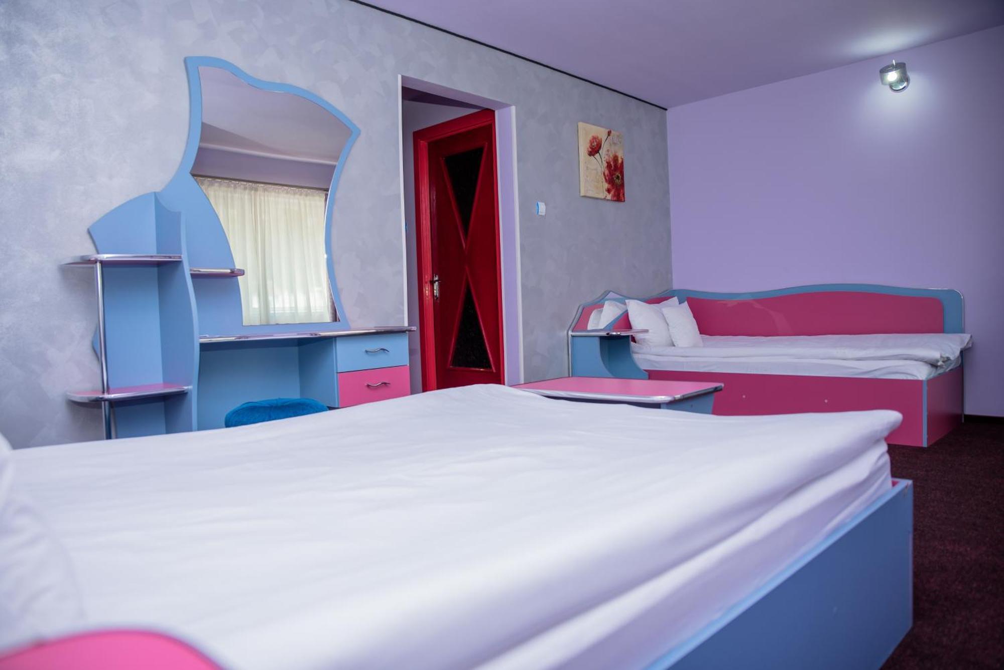 Hotel Yax Cîmpeni Camera foto